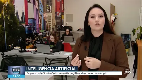 Quadro da reportagem da NSC TV sobre empresas de Santa Catarina que estão usando IA.